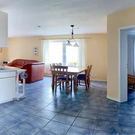 شقة Modern In Porec And 900 M From The Beach *
